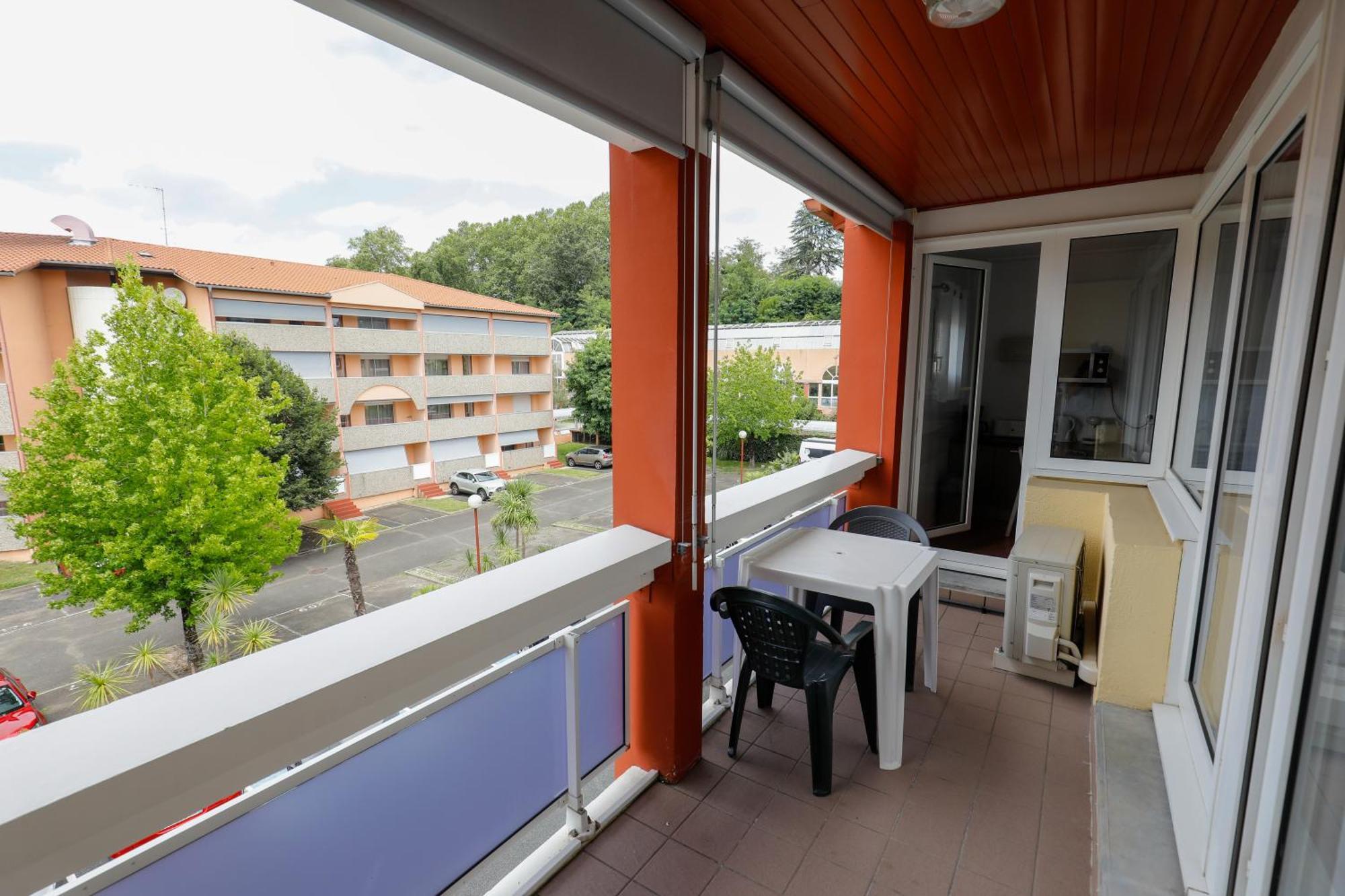 Les Demeures De Borda Aparthotel Dax Exterior photo
